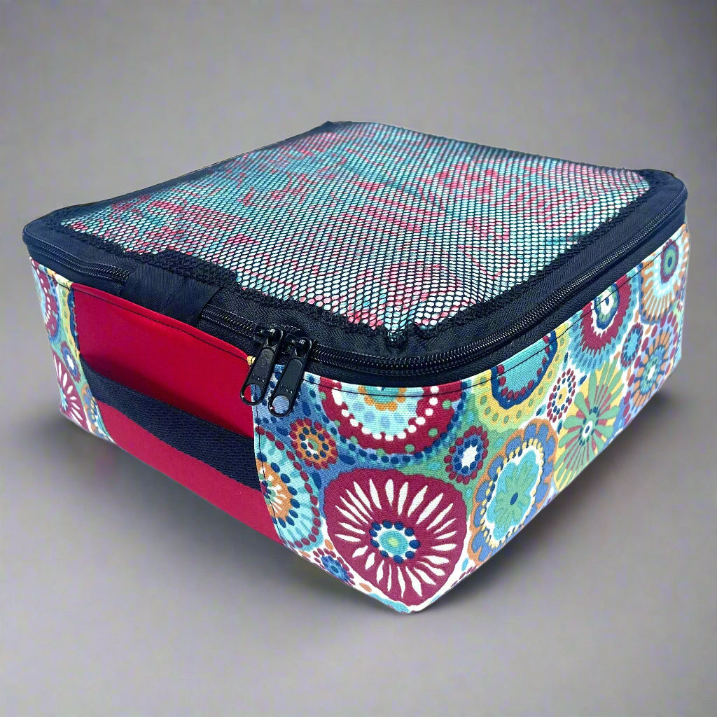 Packing cube sewing kit - red daisy cube