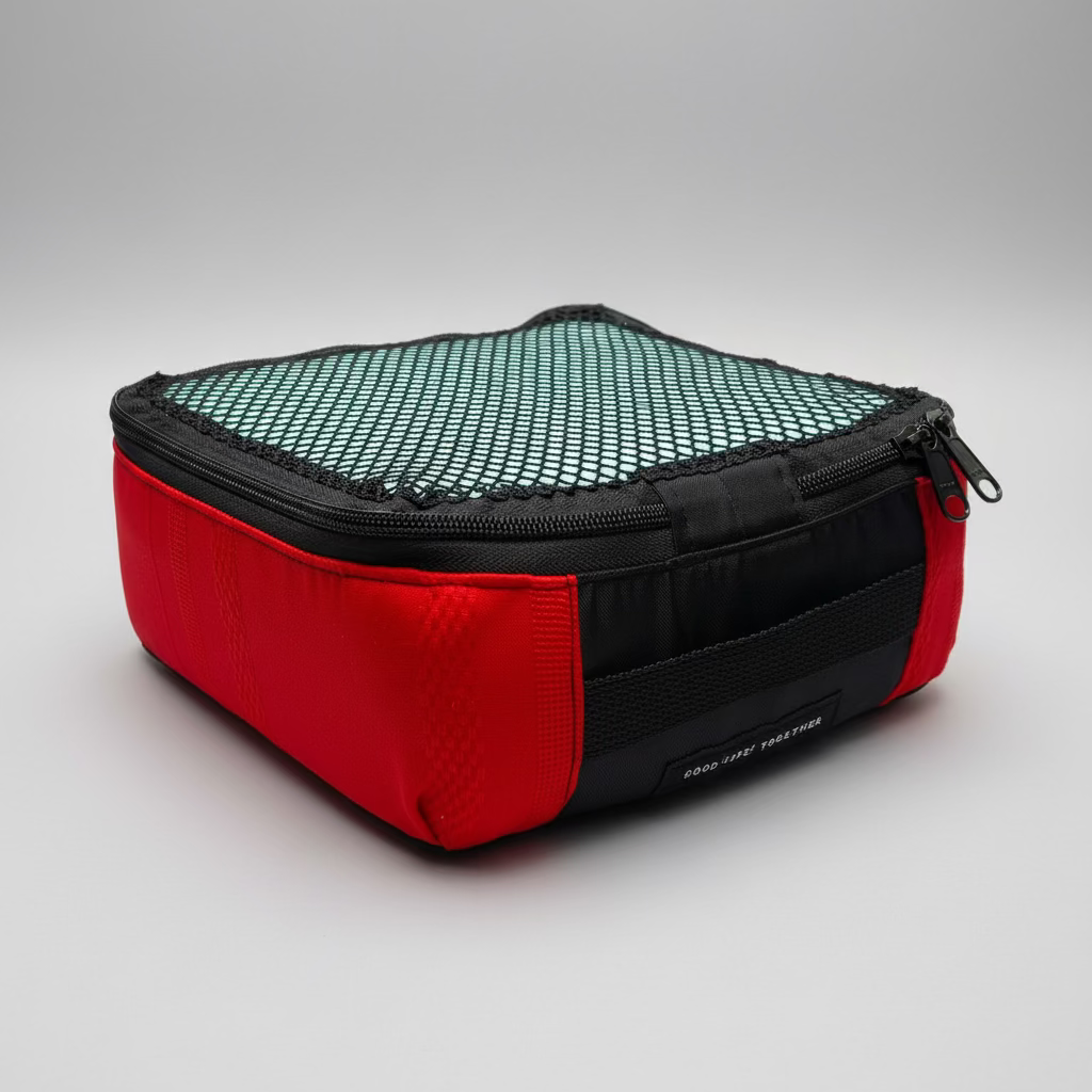 Packing cube sewing kit - red & black cube